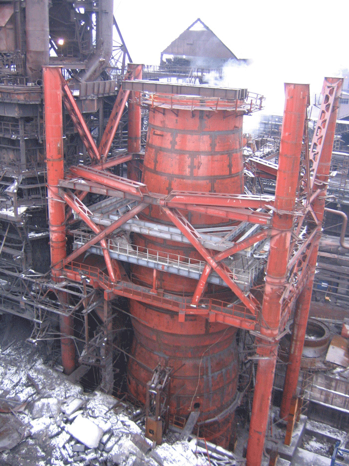 Installation of  the basic system and a blast furnace casing